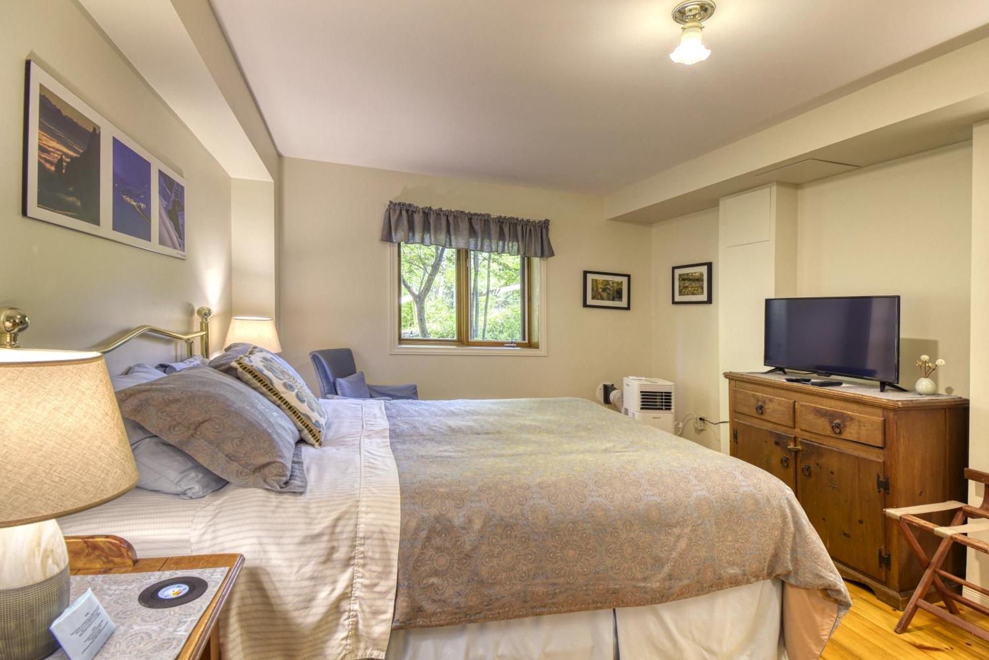 Auberge Le Lupin-Self Check-In Mont-Tremblant Esterno foto