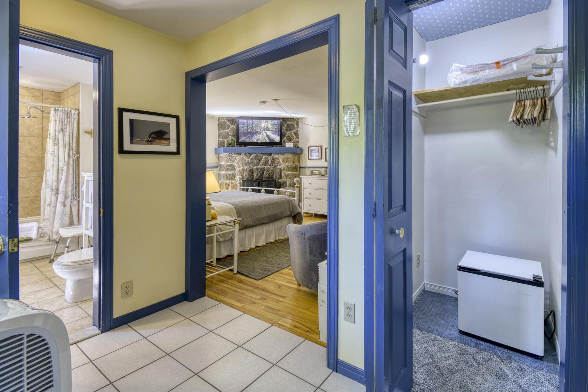 Auberge Le Lupin-Self Check-In Mont-Tremblant Esterno foto