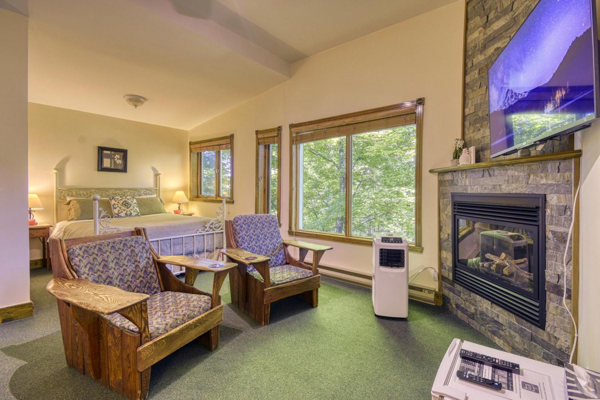 Auberge Le Lupin-Self Check-In Mont-Tremblant Esterno foto